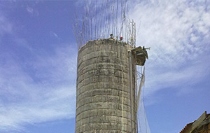 Demolição de reservatório tipo torre